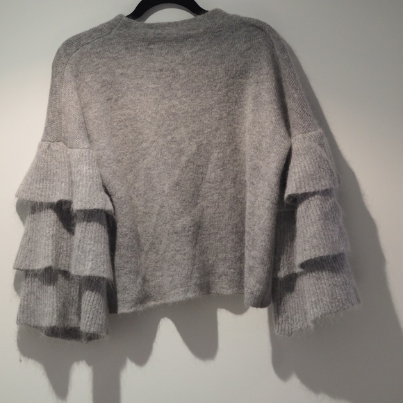 Ruffle Sweater in Women - Picture 4 of 4